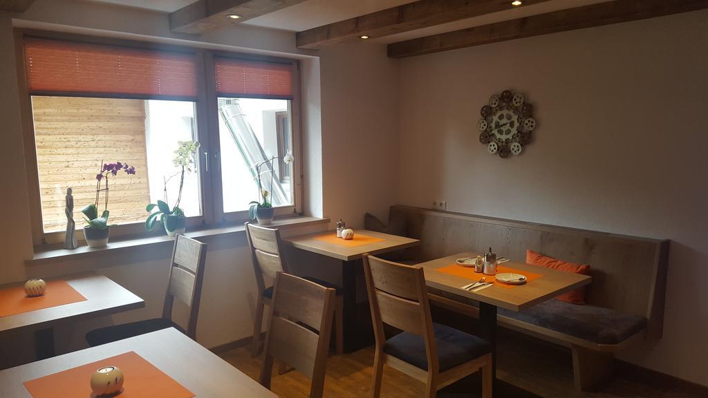 Haus Talblick Hotel Pettneu am Arlberg Ngoại thất bức ảnh